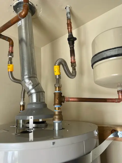 Water heater installation and plumbing repair in Pocahontas